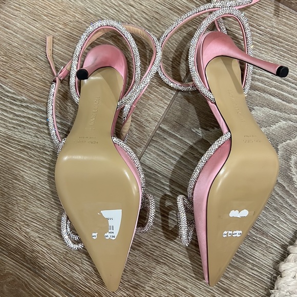 Mach and Mach pink heels - Picture 2 of 5